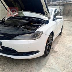 كرايسلر 200